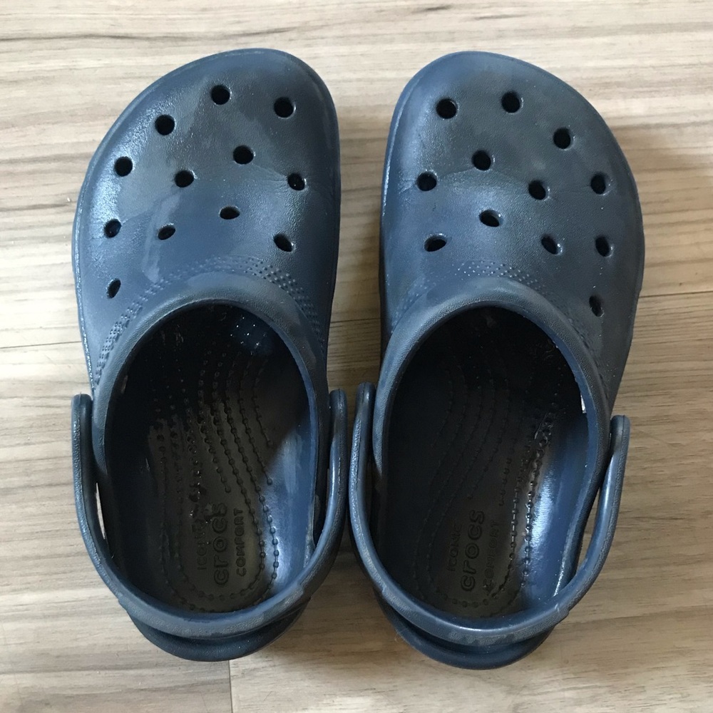 Navy blue crocs
